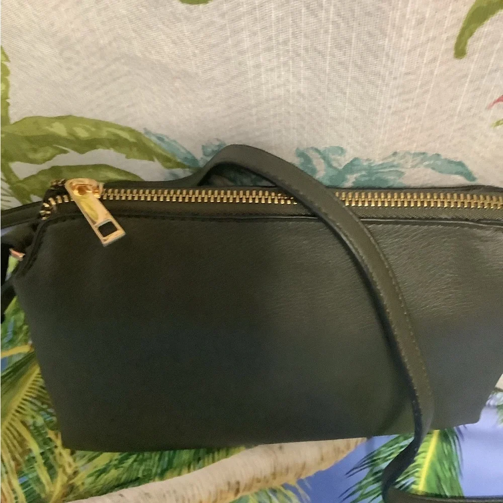Elegant ALPINE Green Crossbody Bag by A NEW DAY NWOT long strap